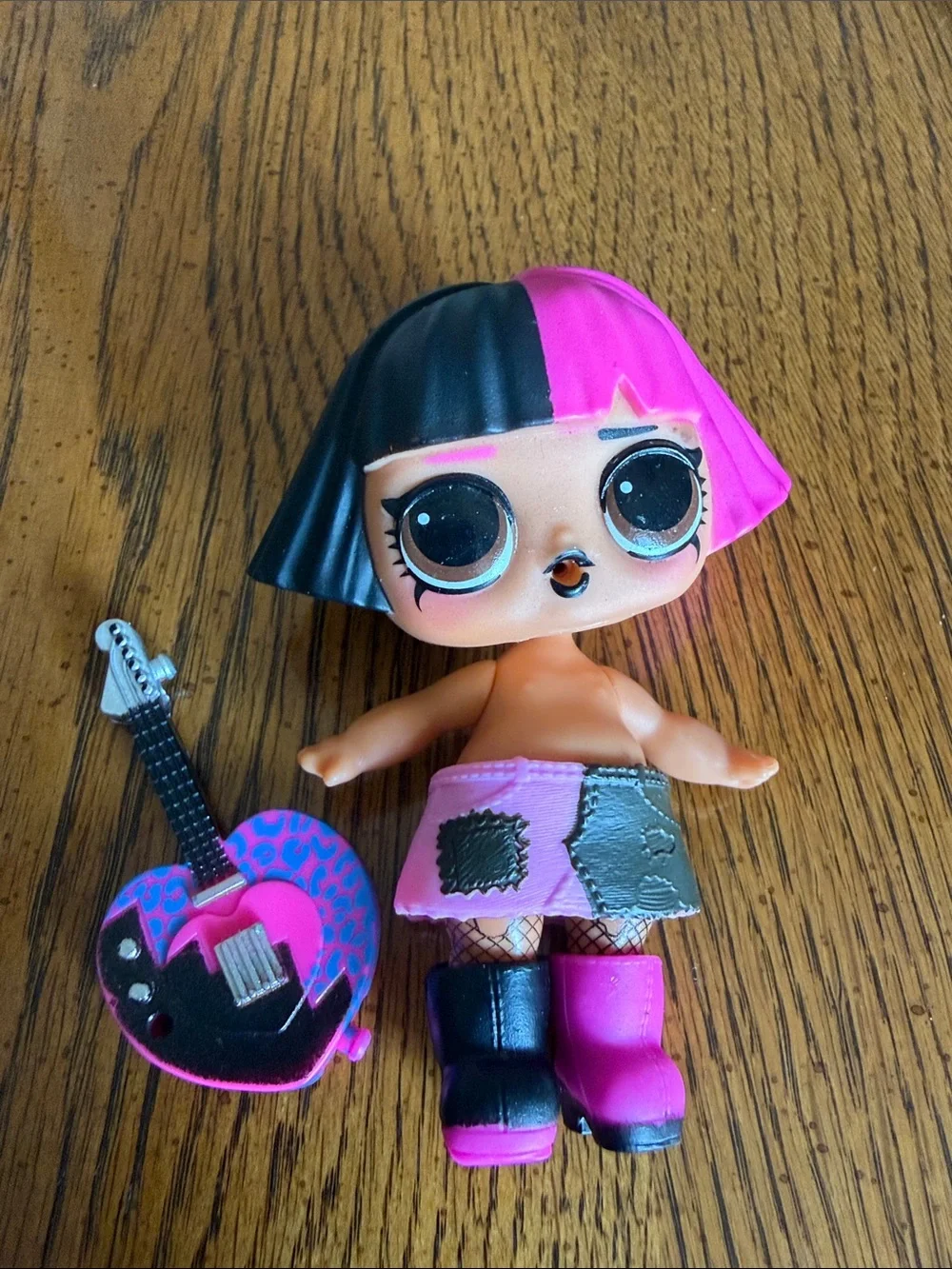 L.O.L. Surprise! Doll Remix Super Surprise Rock Band Metal Babe